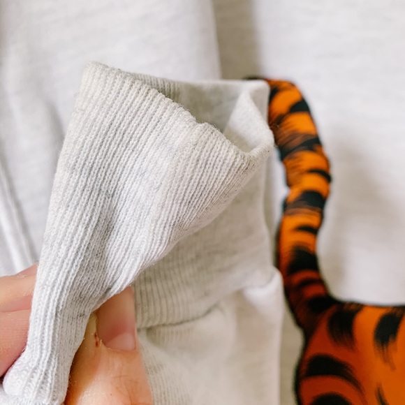 Vintage Tigger Sweatshirt - Picture 3 of 5